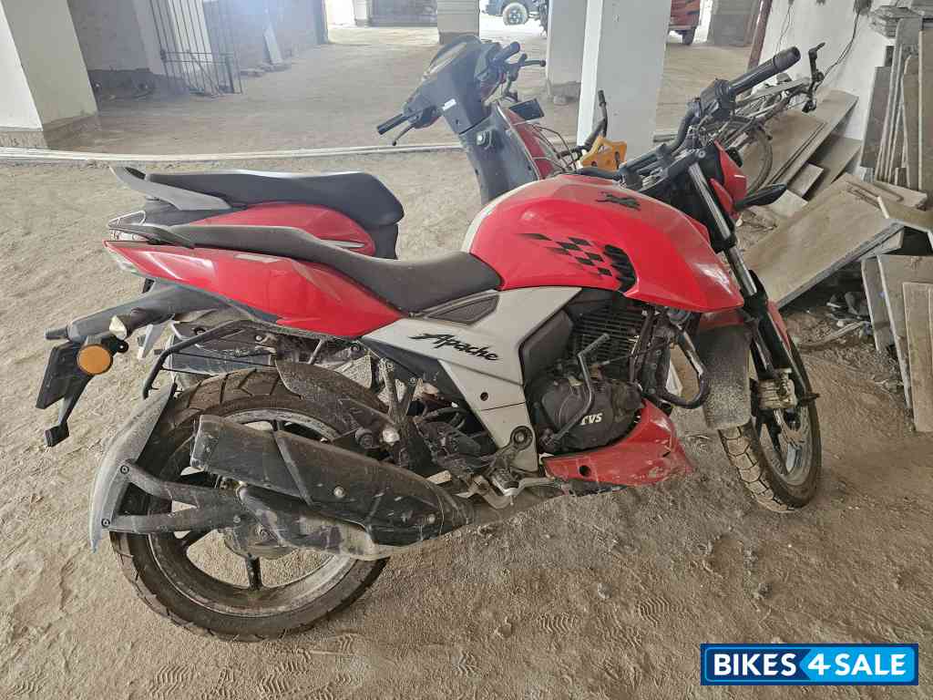 TVS Apache RTR 160 4V