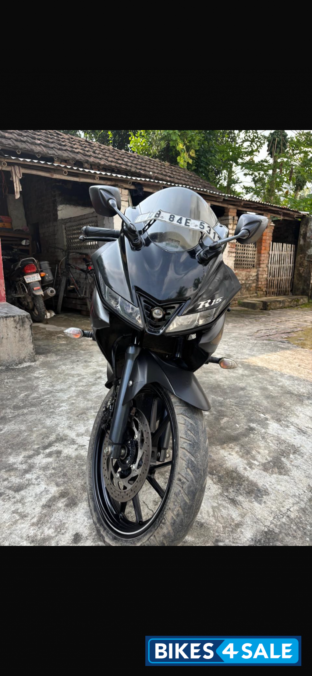Black Yamaha YZF R15 V3 BS6