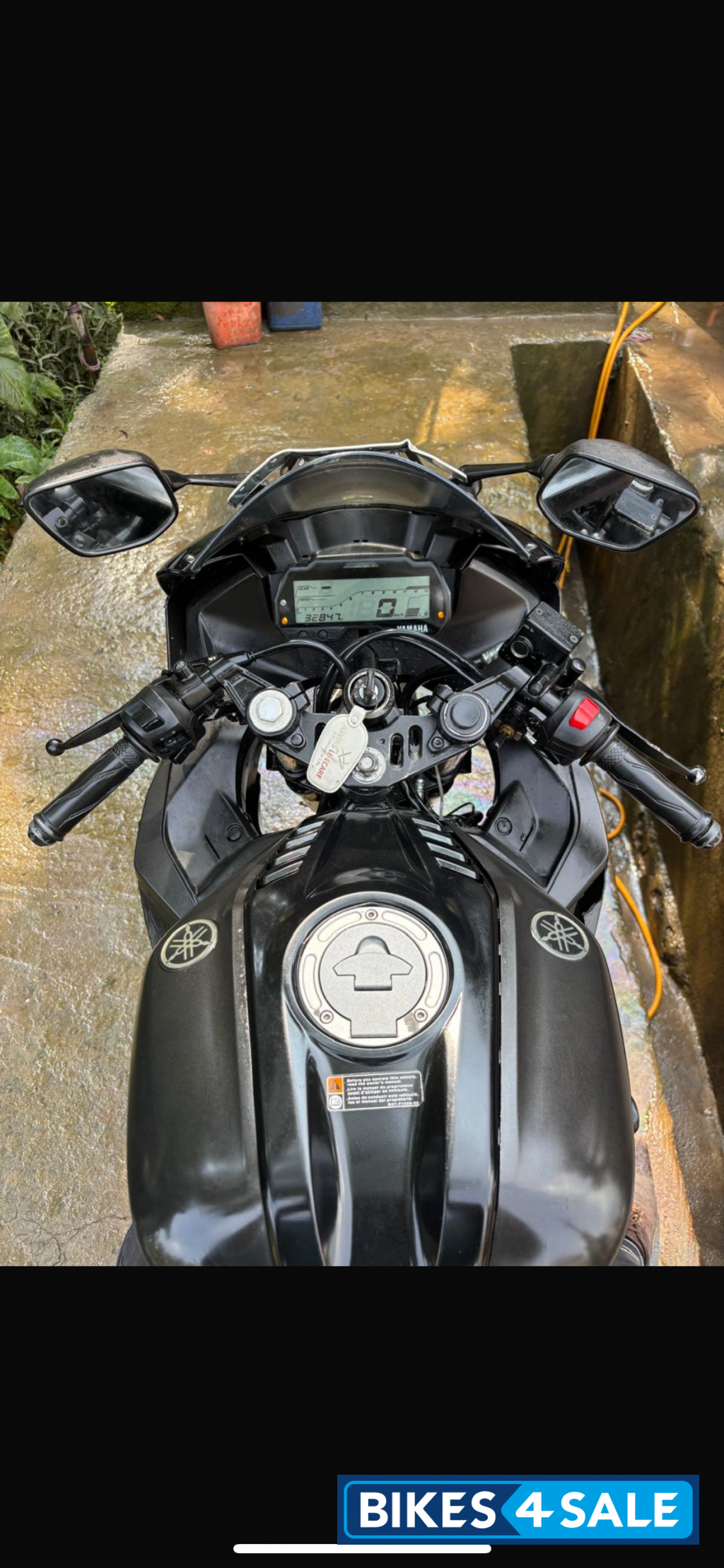 Black Yamaha YZF R15 V3 BS6 Black Yamaha YZF R15 V3 BS6