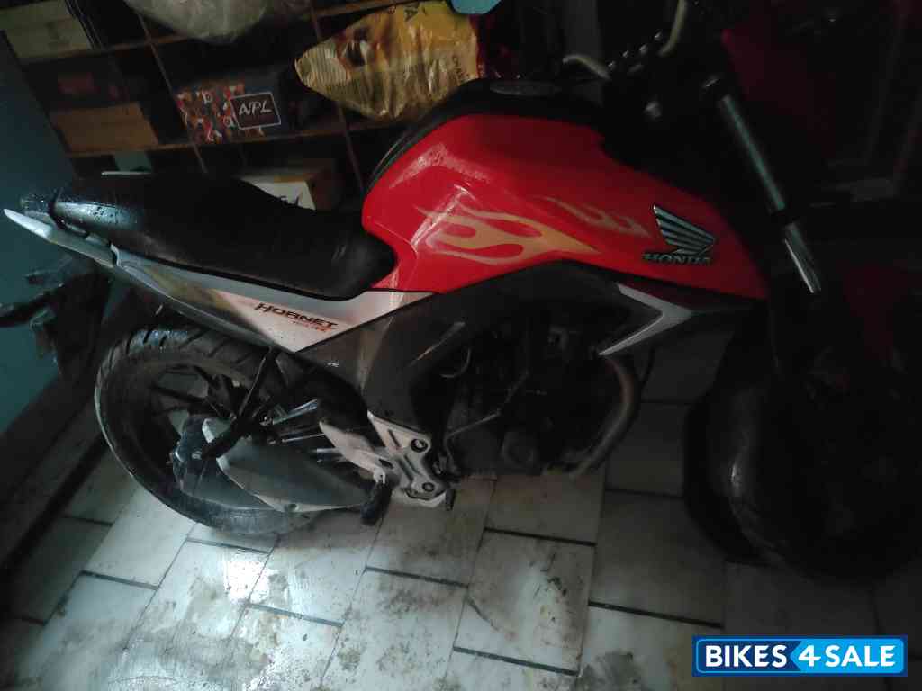 Honda CB Hornet 160R
