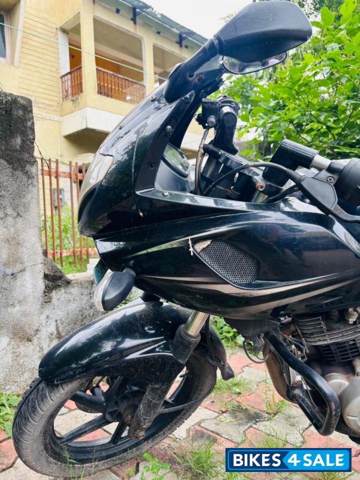 Bajaj Pulsar 220 DTSi Bajaj Pulsar 220 DTSi