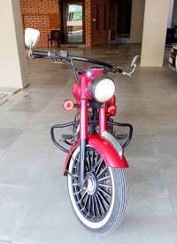 Royal Enfield Classic 500  Model