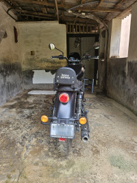 Royal Enfield Meteor 350 Stellar