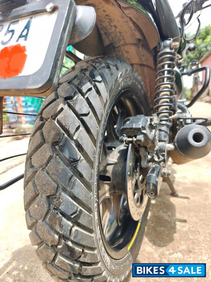 Black Silver Royal Enfield Hunter 350 Metro