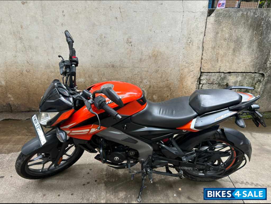 Bajaj Pulsar NS125 BS6