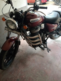 Steller Red Royal Enfield Meteor 350 Stellar