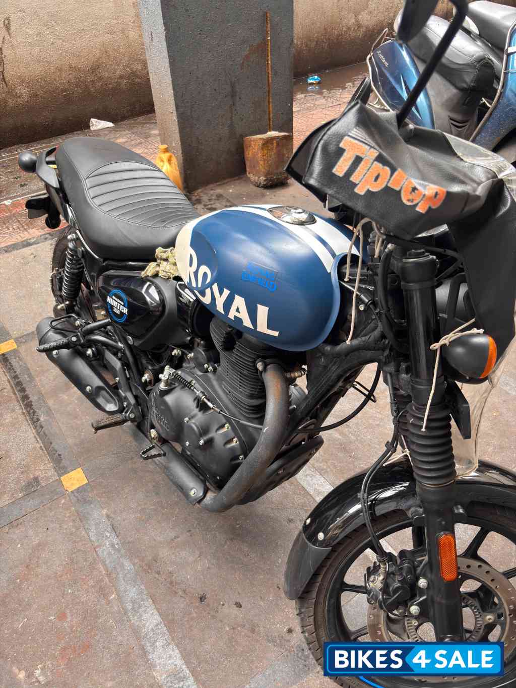 Reble Blue Royal Enfield Hunter 350 2025