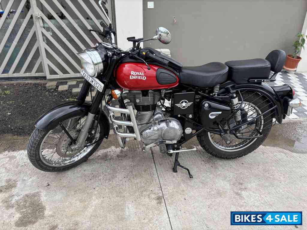 Royal Enfield Classic 350 Redditch Red