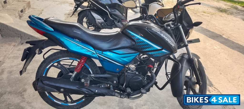 Black &blue Hero Glamour BS6