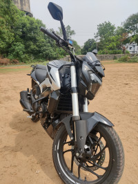 Silver Black Bajaj Dominar 250
