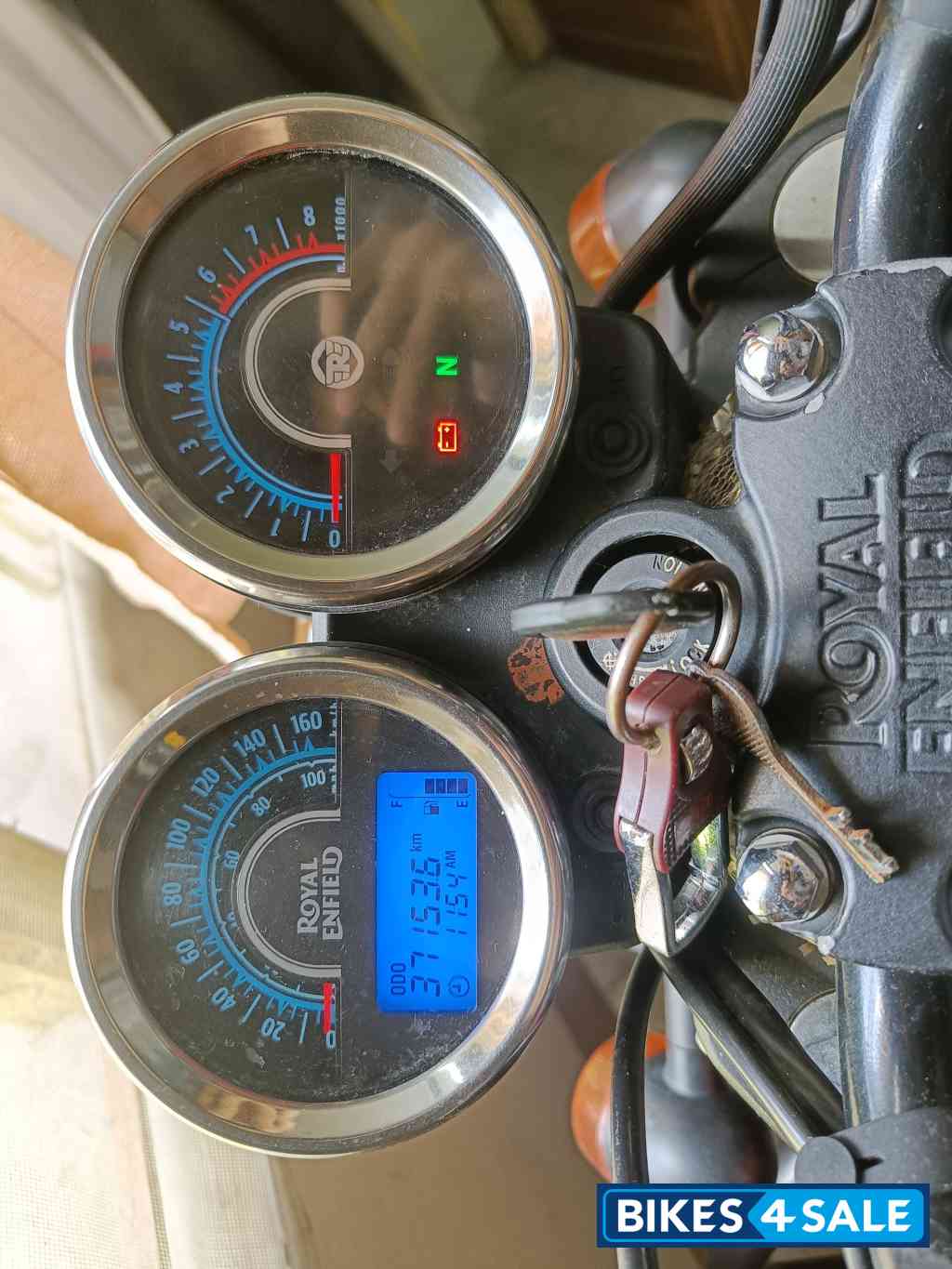 Red Royal Enfield Thunderbird X 350 Red Royal Enfield Thunderbird X 350