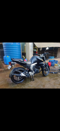 Yamaha FZ FI V2