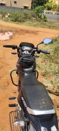 Black Bajaj Pulsar 180