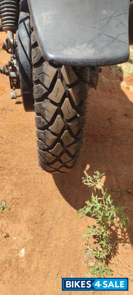 Black Bajaj Pulsar 180