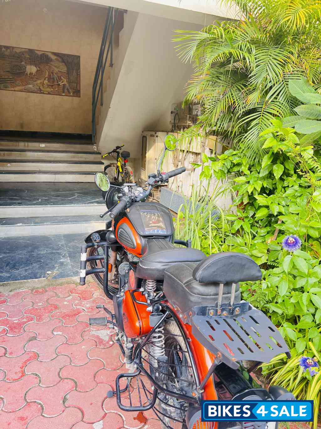 Royal Enfield Classic 350 Single Channel BS6