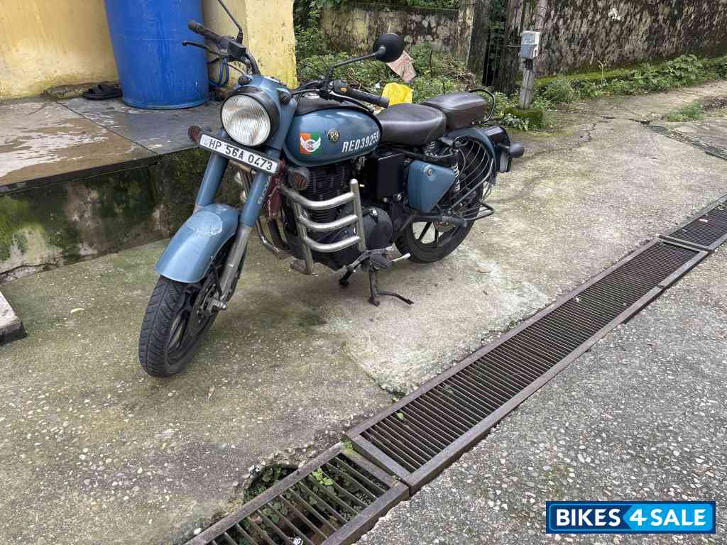 Royal Enfield Classic Signals Airborne Blue