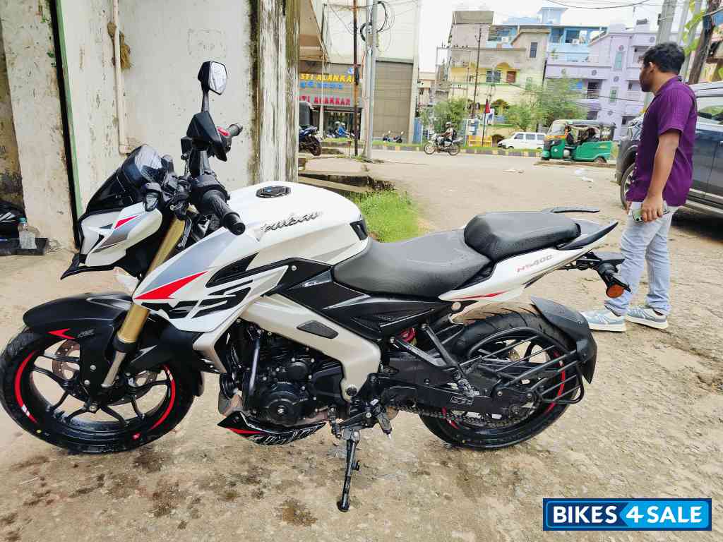White Bajaj Pulsar NS400Z White Bajaj Pulsar NS400Z