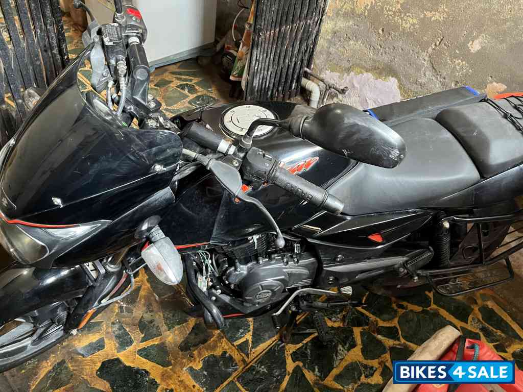 Black Orange Neon Bajaj Pulsar 125 Split Seat