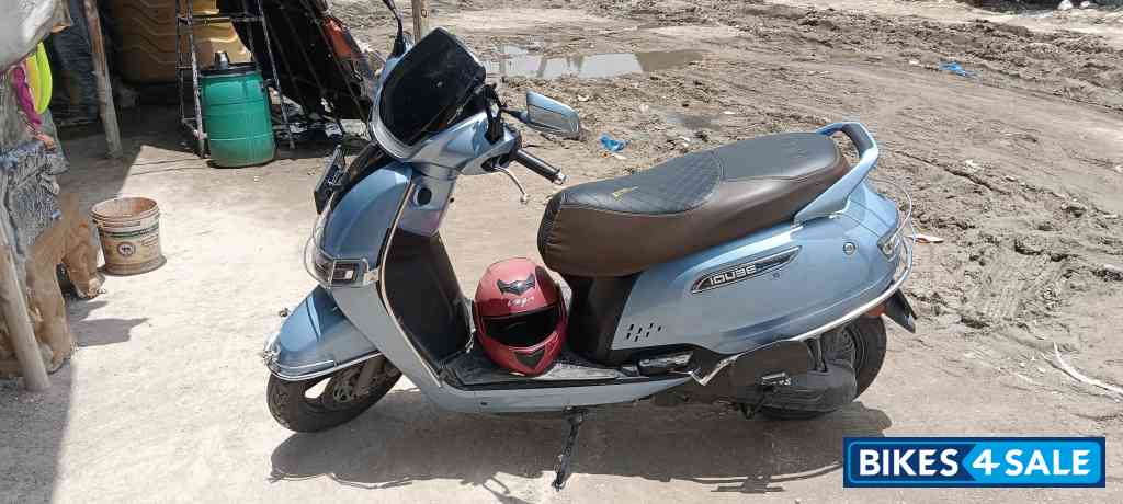 TVS iQube S