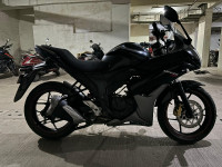 Black Suzuki Gixxer SF