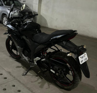 Black Suzuki Gixxer SF