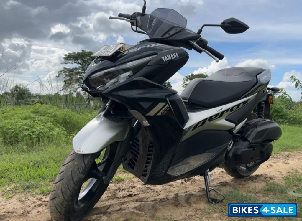 Black Yamaha Aerox 155