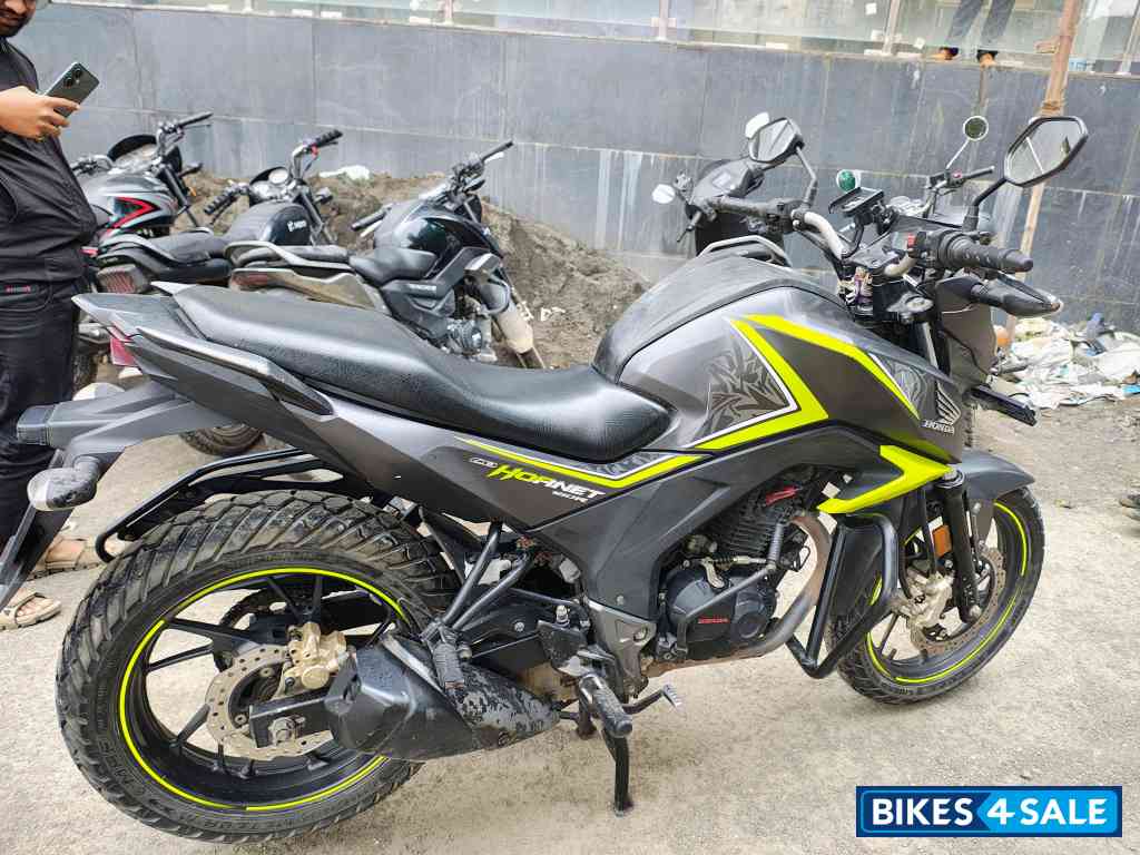 Honda CB Hornet 160R