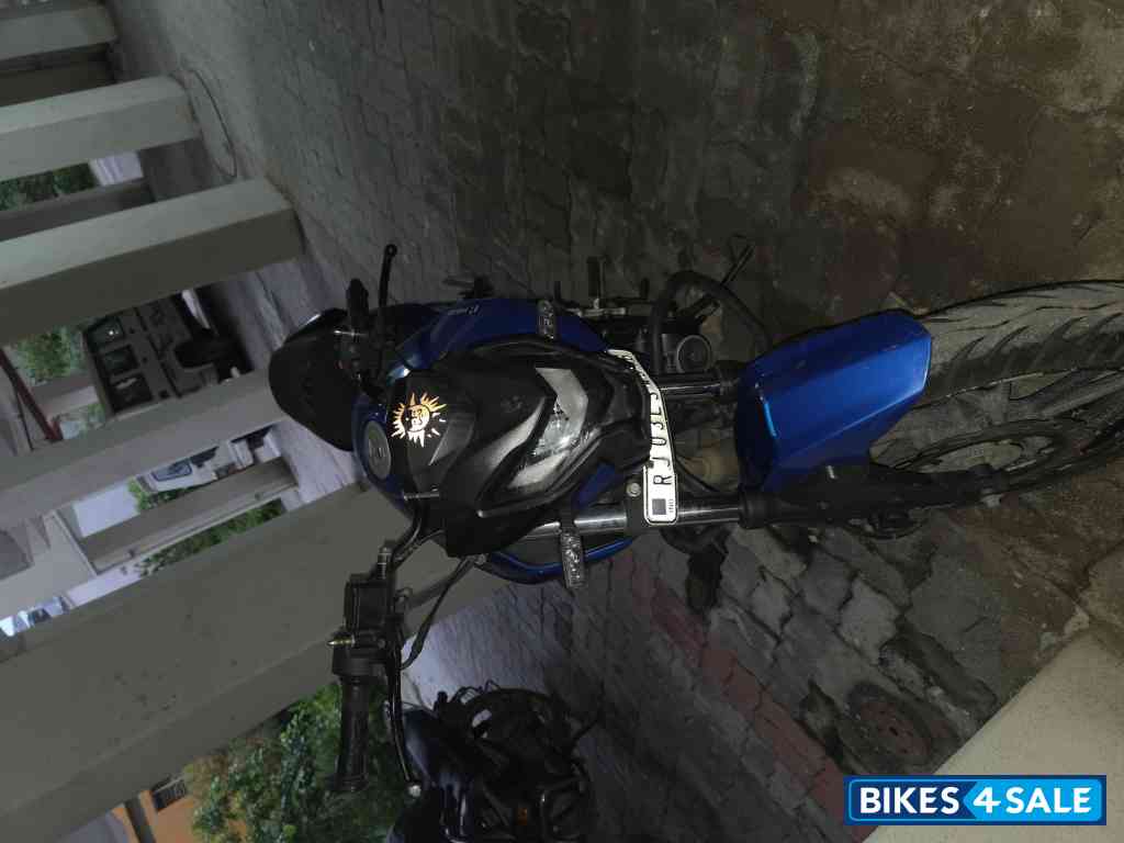 Vibrant Blue Metalic Hero Xtreme 160R