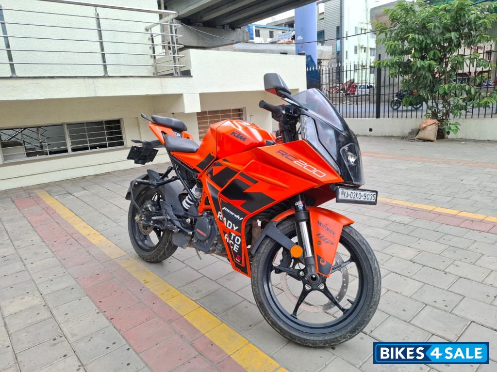 KTM RC 200 2022
