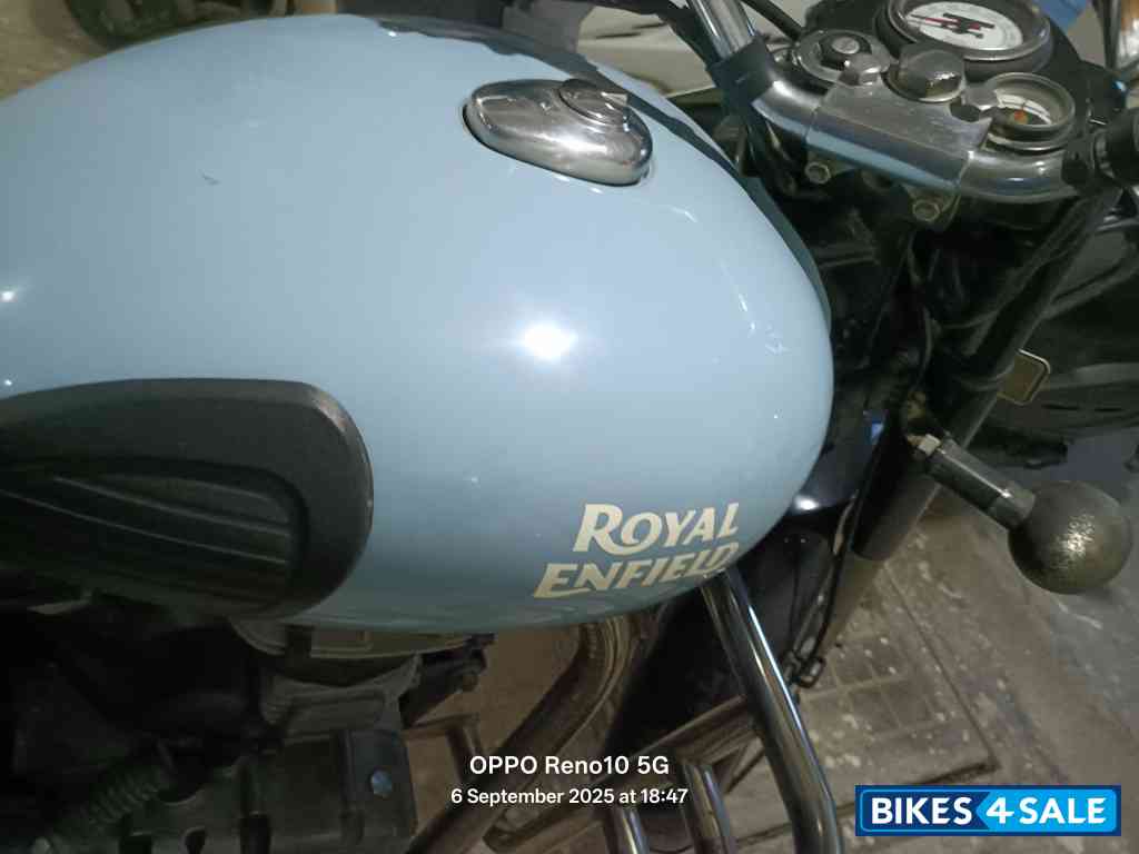 Royal Enfield Classic 350 Redditch Blue