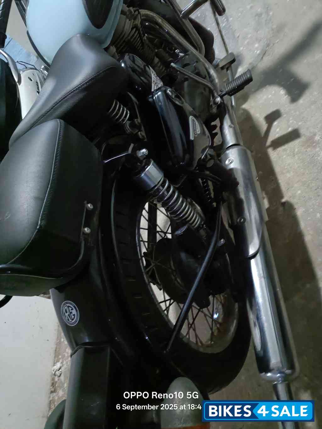 Royal Enfield Classic 350 Redditch Blue