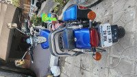 Blue Bajaj Avenger 220 DTS-i