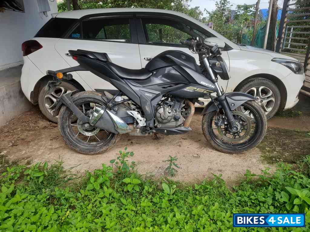Suzuki Gixxer 250 BS6