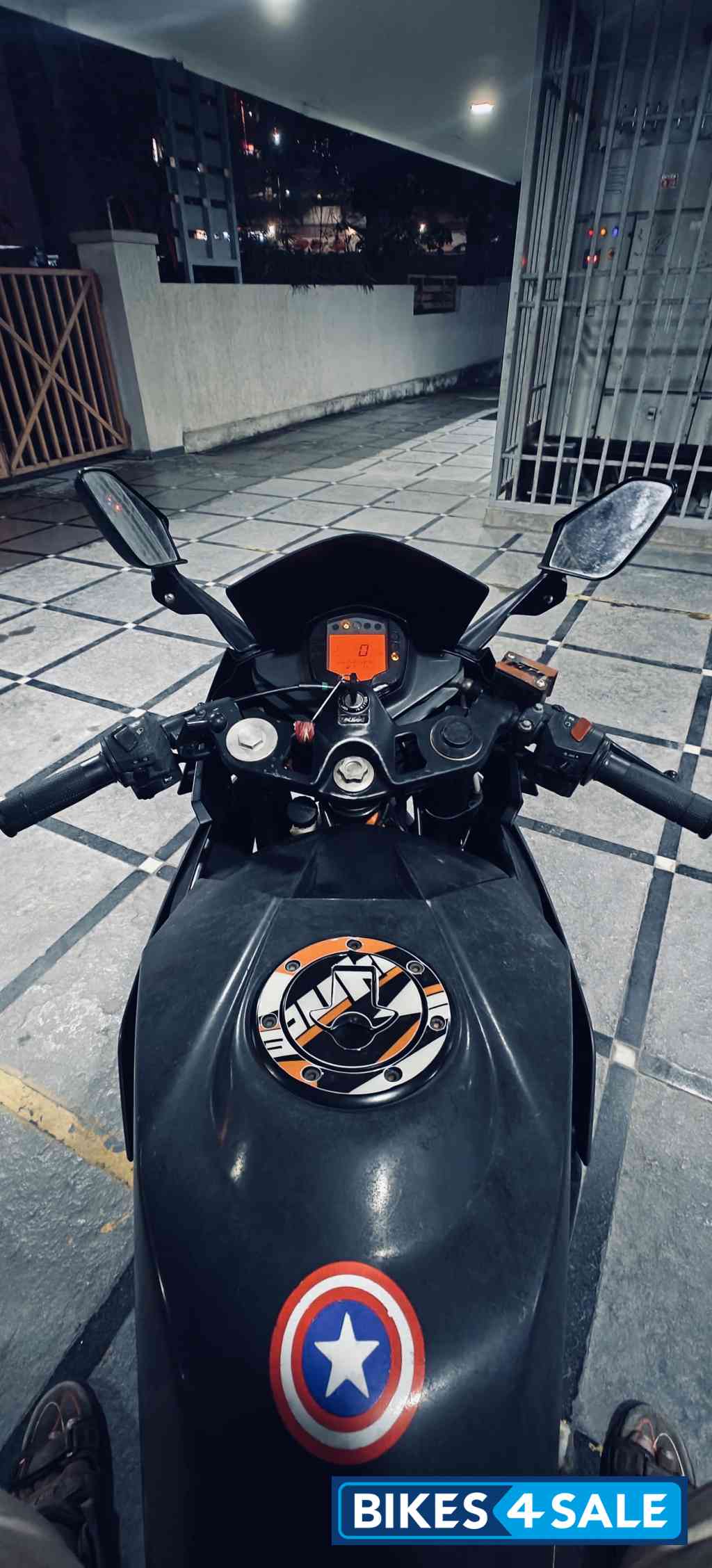 Black KTM RC 200