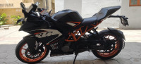 Black KTM RC 200