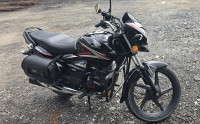 Black Honda Shine 125