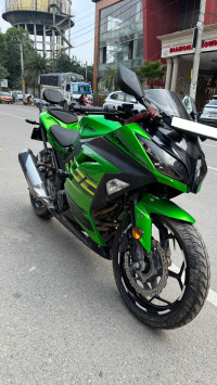 Kawasaki Ninja 300 BS6 2023