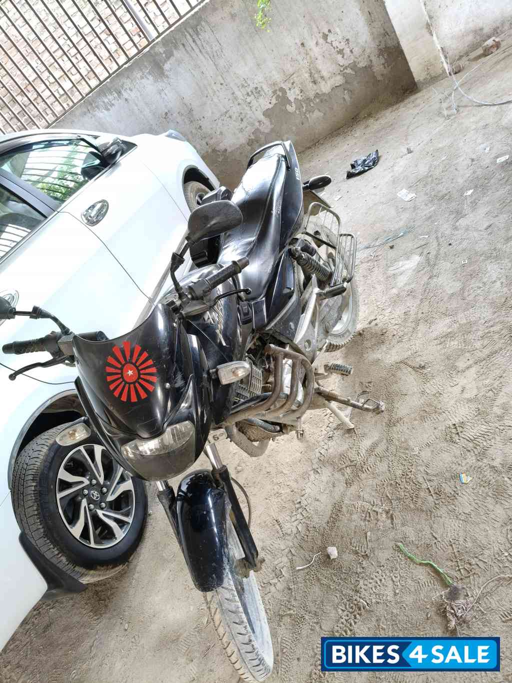 Black Bajaj Pulsar 150 DTSi