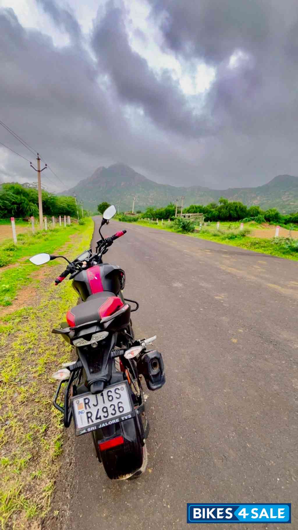 TVS Apache RTR 160 4V Special Edition