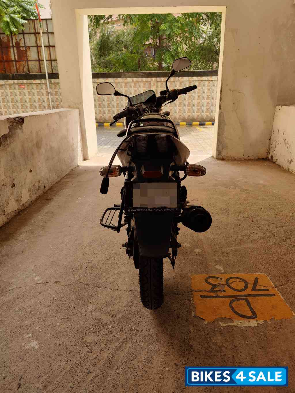 Ebony Black Solar Red Bajaj Pulsar 125 Neon Disc Single Seat