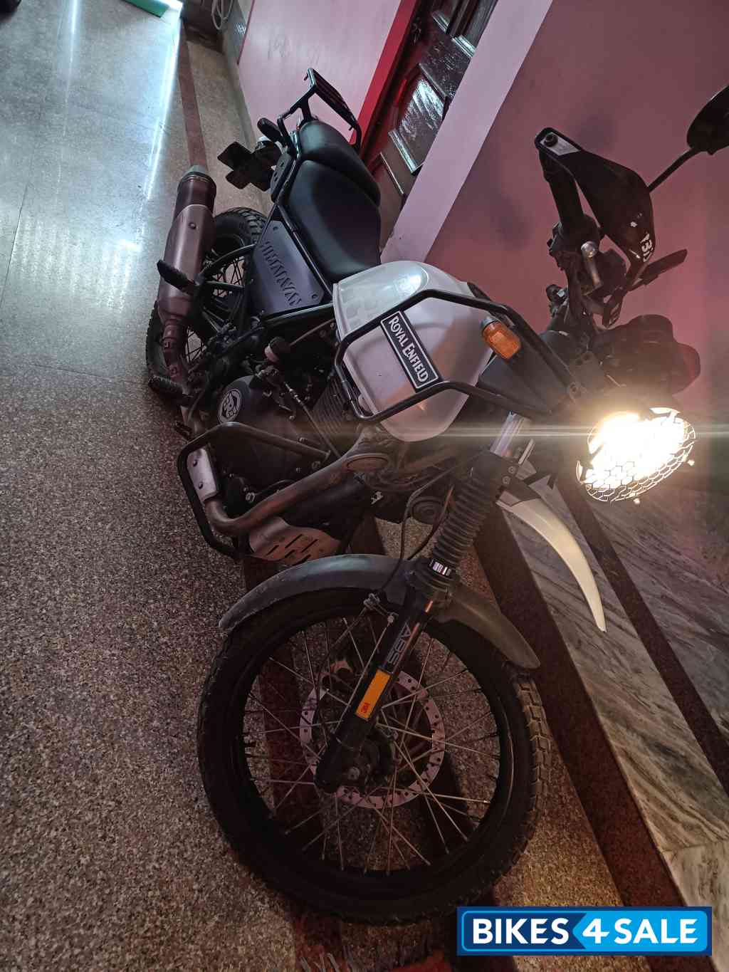 Snow White Royal Enfield Himalayan Sleet