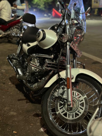 Bajaj Avenger Cruise 220 BS6 2023 Model