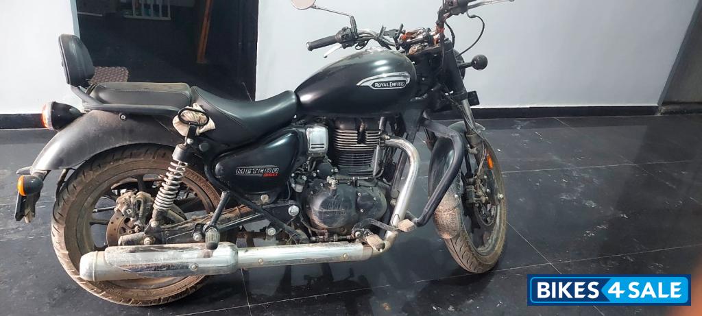 Royal Enfield Meteor 350 Fireball