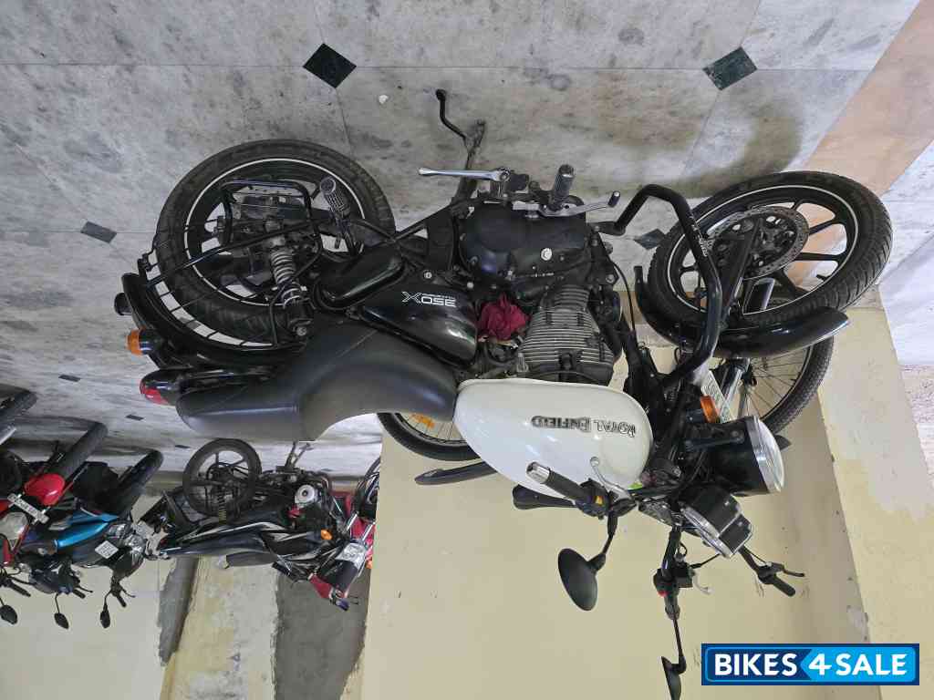 White Royal Enfield Thunderbird X 350