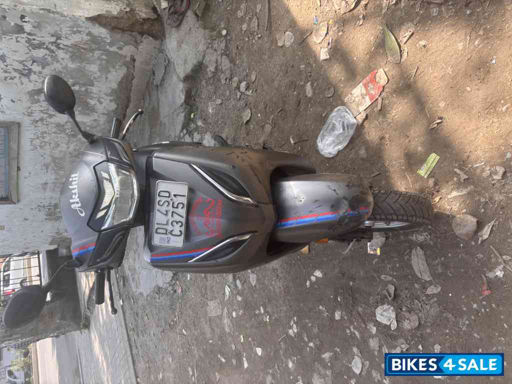 Matt Black Honda Activa 5G