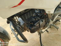 Pearl White Hero Xtreme 160R