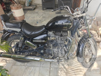 Black Royal Enfield Thunderbird 350
