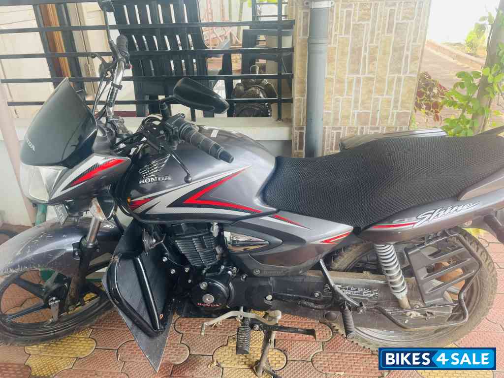 Honda CB Shine
