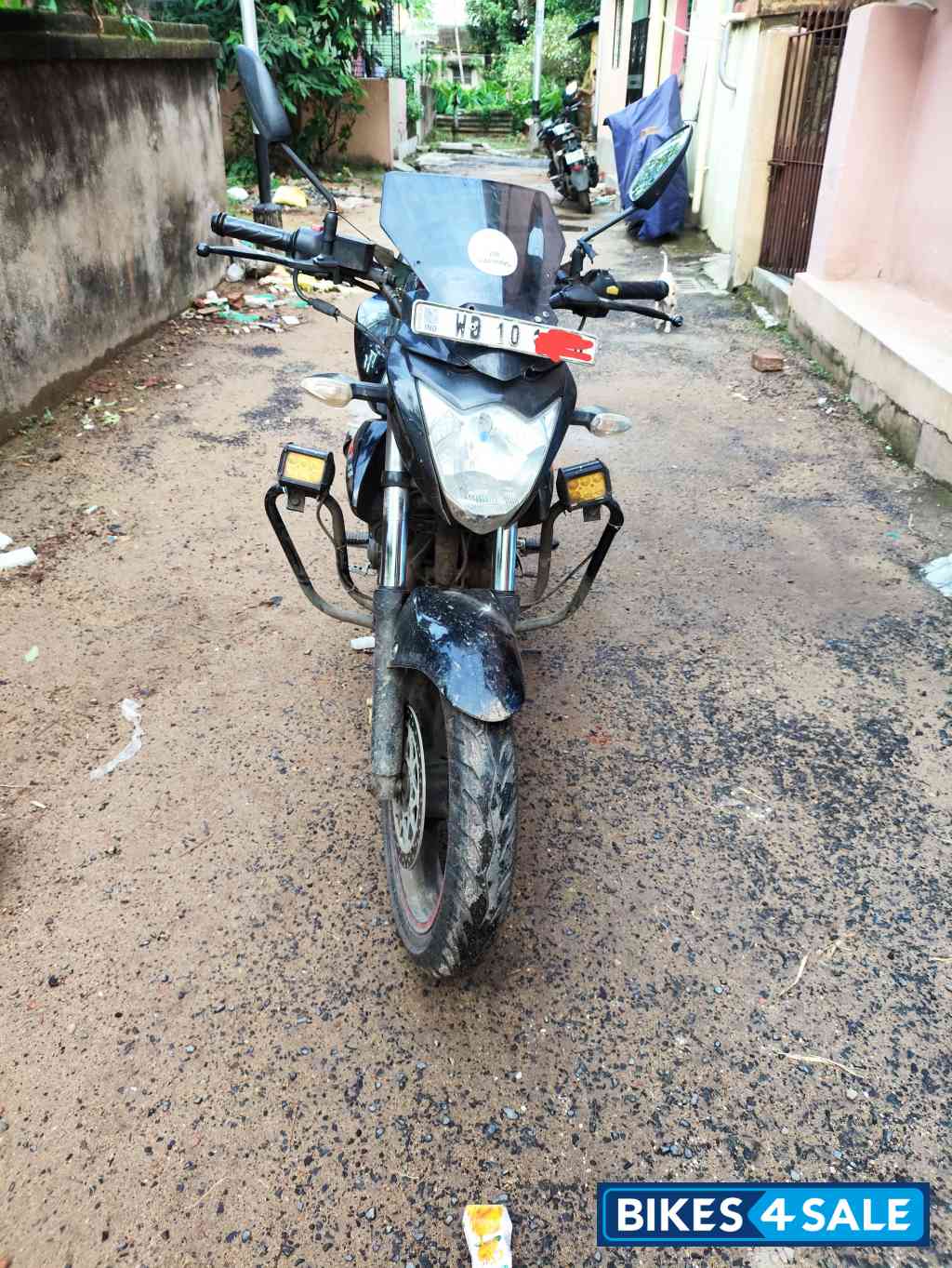 Black Suzuki Gixxer 150