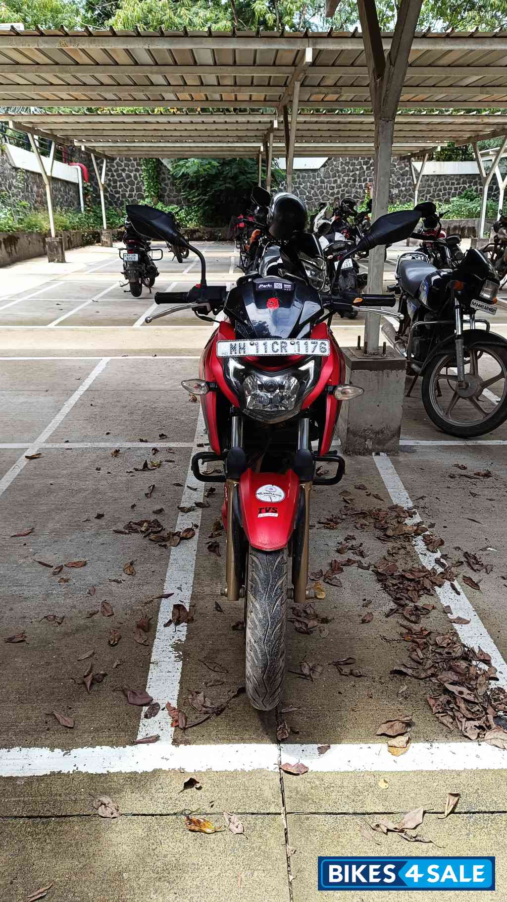 Red TVS Apache RTR 200 4V Race Edition 2.0